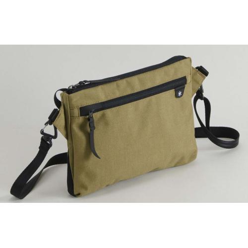 ＜アステリスク＞サコッシュ