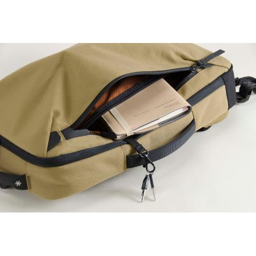 ＜アステリスク＞ウスマチリュック