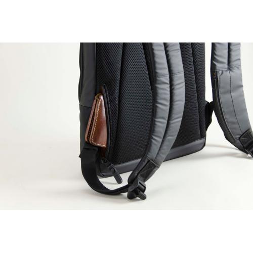 ＜ネオプロ＞薄マチ軽量パソコンリュックL