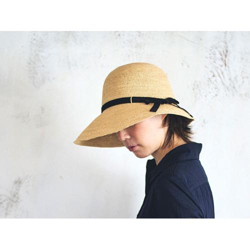 ＜田中帽子店＞クロエ2 畳めるラフィアハット