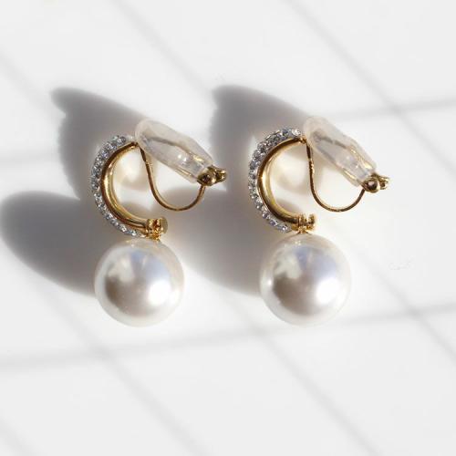 ＜アビステ＞ムービングパールイヤリング