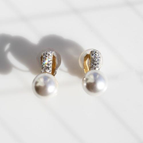 ＜アビステ＞パールイヤリング