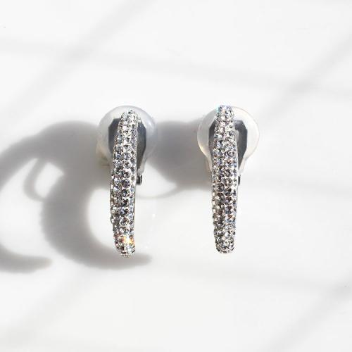 ＜アビステ＞パヴェラインイヤリング