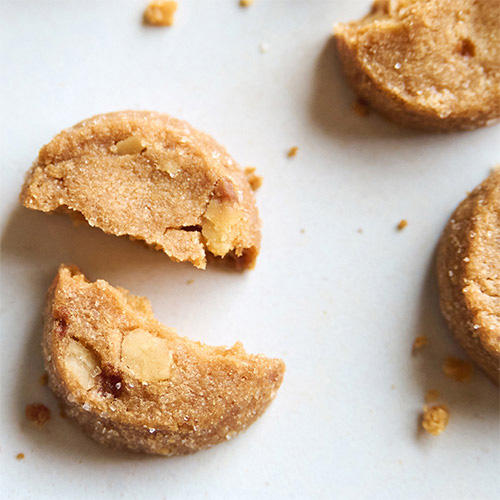 ＜洋菓子のプルミエール＞メルシーサブレとクレムアンバーのセット