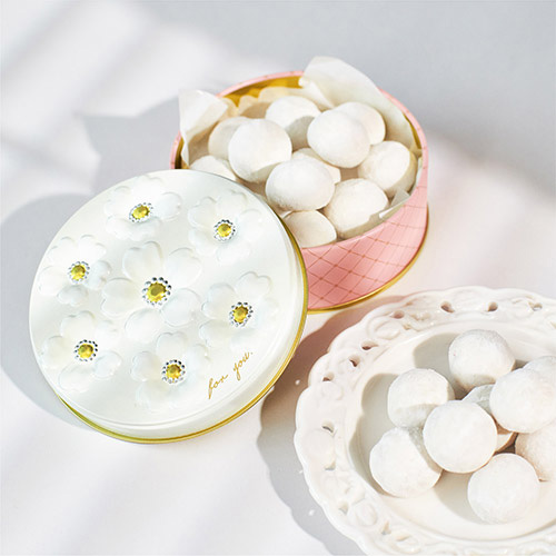 ＜洋菓子のプルミエール＞フラワースノーボールとスズランショコラのセット