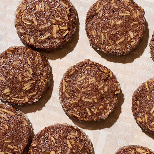 ＜洋菓子のプルミエール＞フラワースノーボールとスズランショコラのセット