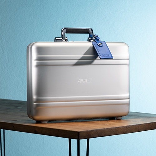 ＜ANAオリジナル＞ZERO HALLIBURTON for ANA　Classic Aluminum3.0  Large Attache Case