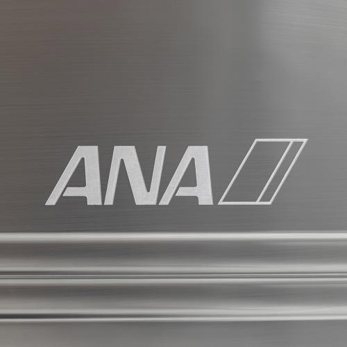 ＜ANAオリジナル＞三笘薫選手サイン入りタグ付き！ZERO HALLIBURTON for ANA Classic Lightwight 4.0/32L シルバー