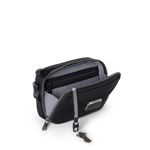 ＜TUMI＞ALPHA BRAVO 「メイポート」クラッチ・ クロスボディ  ブラック