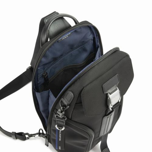 ＜ZERO HALLIBURTON＞ZLM　Crossbody Shoulder Bag 　81515