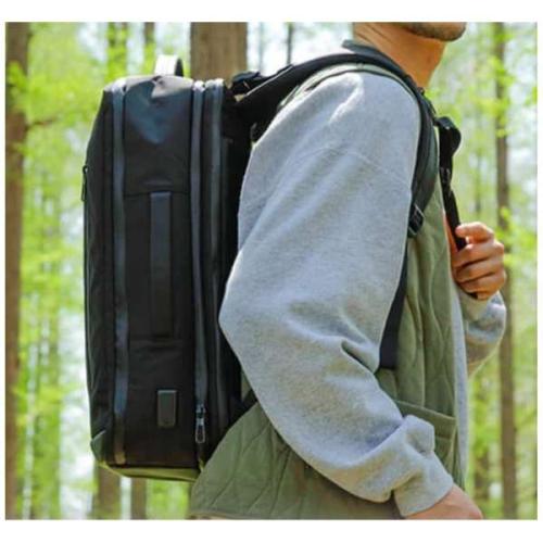 ＜EVOON＞トラベルバックパック　（エボーン）