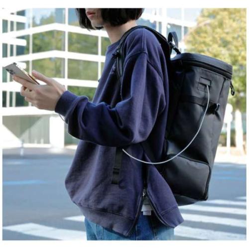 ＜EVOON＞マルチスクエアリュック　（エボーン）