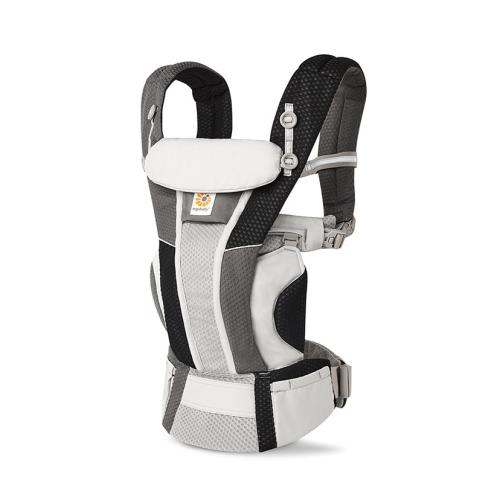 ＜Ergobaby＞EBC OMNI Breeze