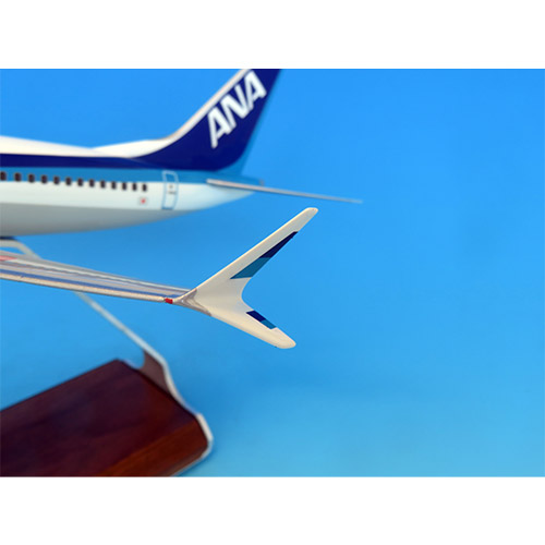 NH00114 1:100 737-8 デスクトップモデル