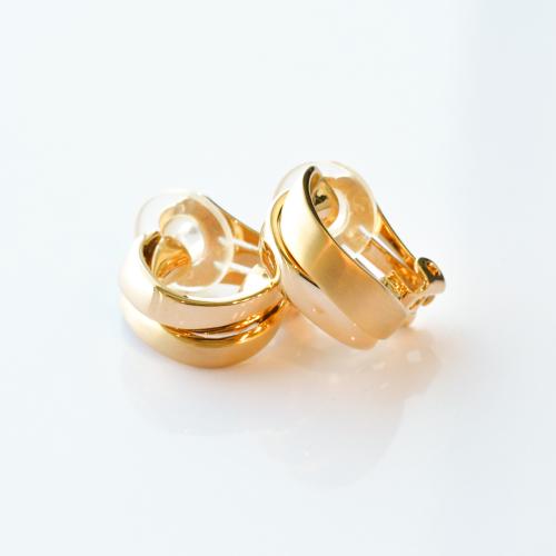 ＜グロッセ＞トレゾア インフィニートメタルイヤリング ゴールド