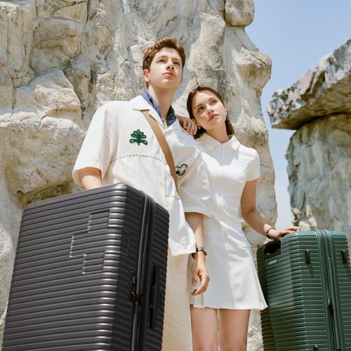 ＜SWISS　MILITARY＞MOTIVAN　43L／機内持込可／5cm拡張／スーツケースカバー付／ネームタグ付