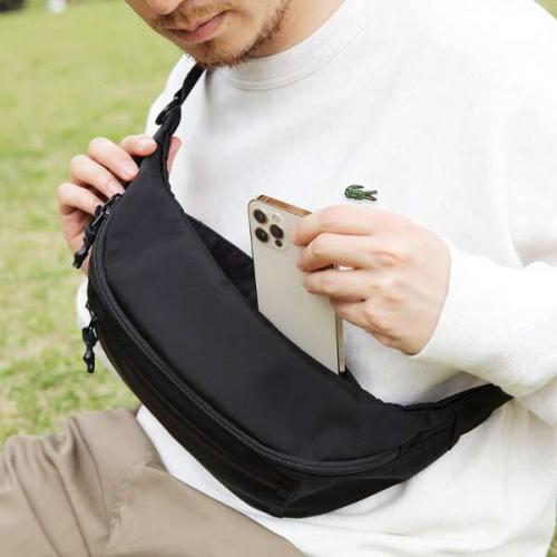 ＜EVOON＞マルチボディバッグ　（エボーン）