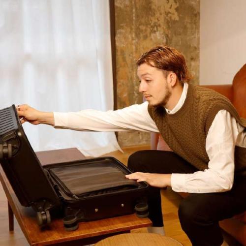 ＜EVOON＞拡張機能付きスーツケース　（エボーン）