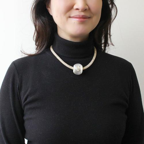 ＜ZSiSKA＞マグネットクラスプレジンネックレス 1241212（ラウンド）