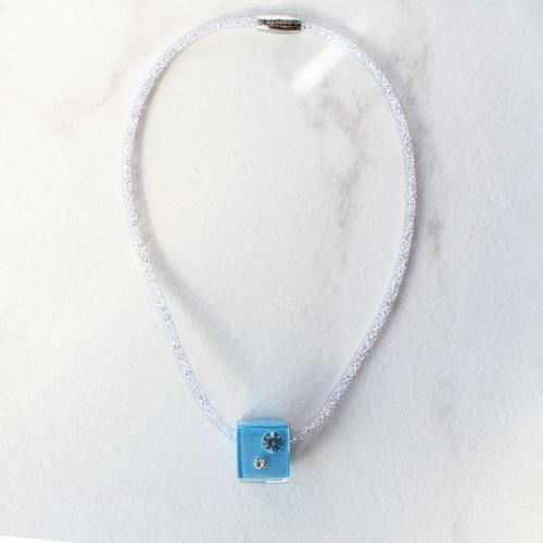 ＜ZSiSKA＞マグネットクラスプレジンネックレス1240026（スクェア）