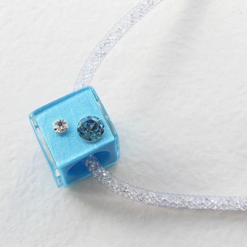 ＜ZSiSKA＞マグネットクラスプレジンネックレス1240026（スクェア）