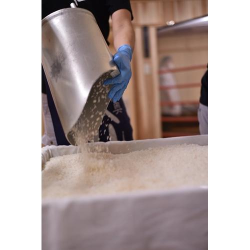 ＜八戸酒造株式会社＞陸奥八仙　特別純米（1800ml）