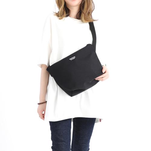 ＜Manhattan Portage＞Cobble Hill Nylon Messenger Bag No Flap (S) MP1605JRNF