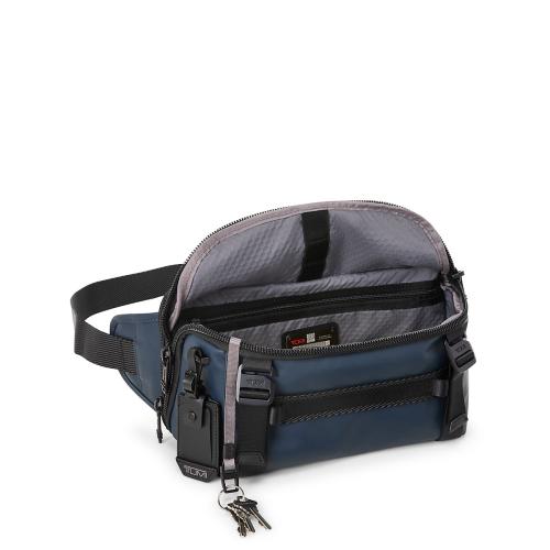 ＜TUMI＞ALPHA BRAVO 「プラトーン」スリング  /ネイビーコーテッドキャンバス