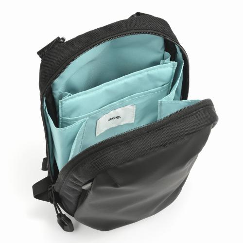 ＜ace.＞ラグレンティスクロス　縦型ショルダーバッグ　68791