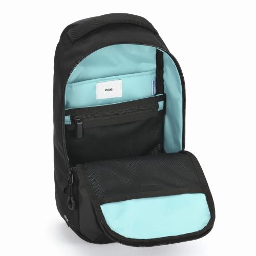 ＜ace.＞ラグレンティスクロス　ボディバッグ6Ｌ　68794