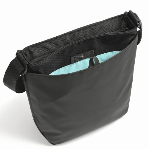 ＜ace.＞ラグレンティスクロス　台形ショルダーバッグ　68795