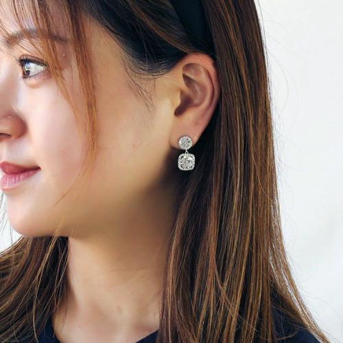 ＜アビステ＞クリスタルガラスピアス