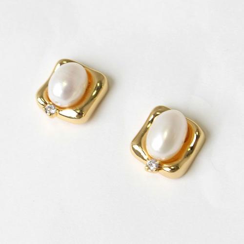 ＜アビステ＞淡水パール×スクエアメタルフレームデザインピアス