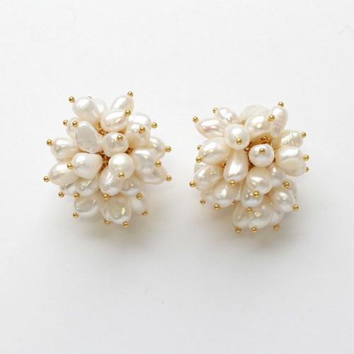 ＜アビステ＞淡水パールボリュームイヤリング