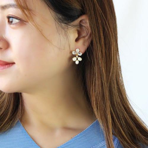 ＜アビステ＞淡水パール×キュービックジルコニアデザインイヤリング