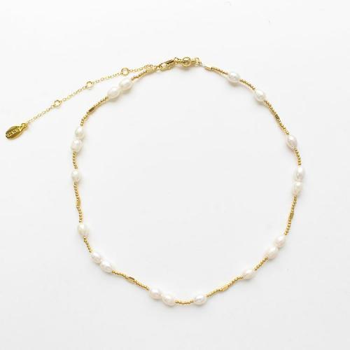 ＜アビステ＞淡水パール×メタルビーズショートネックレス