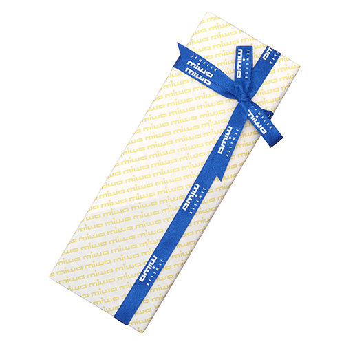 ＜ミワ＞K18 YG 5石ダイヤモンドペンダント