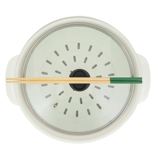 ＜LIV PLUS＞ビストロ・セラミック蒸し目皿付IH卓上鍋 26cm ガラス蓋付