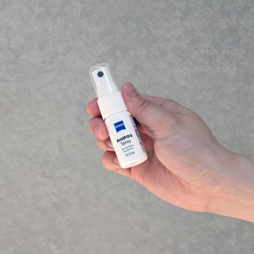 ＜ZEISS＞レンズ曇り止めスプレーキット（専用クロス付）