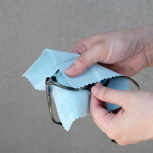 ＜ZEISS＞レンズ曇り止めスプレーキット（専用クロス付）