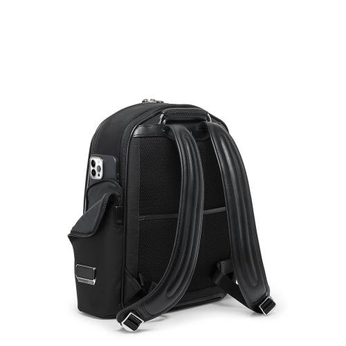 ＜TUMI＞ARRIVE'  「ラーソン」ミディアム・バックバック / ブラック