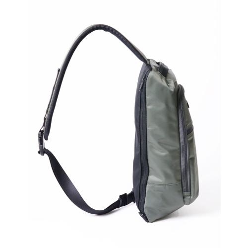 ＜master-piece＞Result SLING BAG