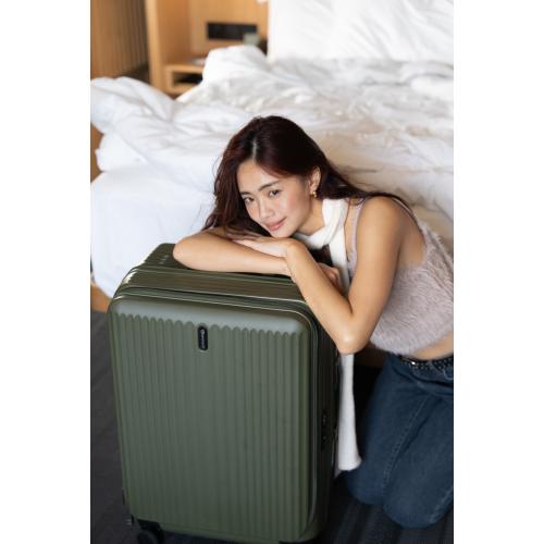 ＜eminent＞大型フロントオープンキャリーM 70L