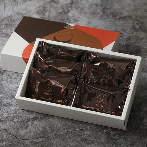 ＜dari K＞カカオサンドクッキー「ダーク」「抹茶」各６枚入