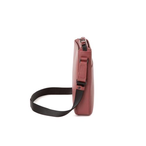 ＜ultima TOKYO＞リーセント　牛革ショルダーバッグ縦型　17971