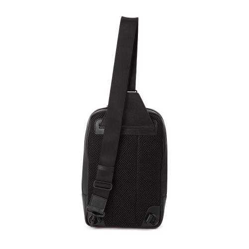 ＜ultima TOKYO＞リーセント　牛革ボディバッグ　17974