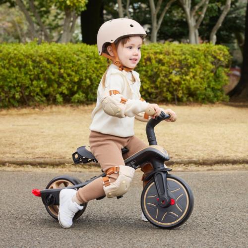 ＜GLOBBER＞エクスプローラー トライク 4in1 ベビーカー