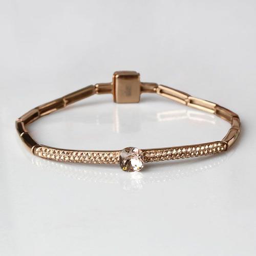 ＜アビステ＞ビジューブレスレット