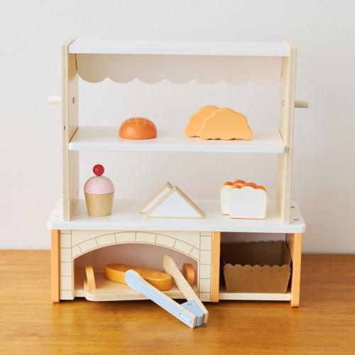 ＜PolarB＞焼きたてパンやさん