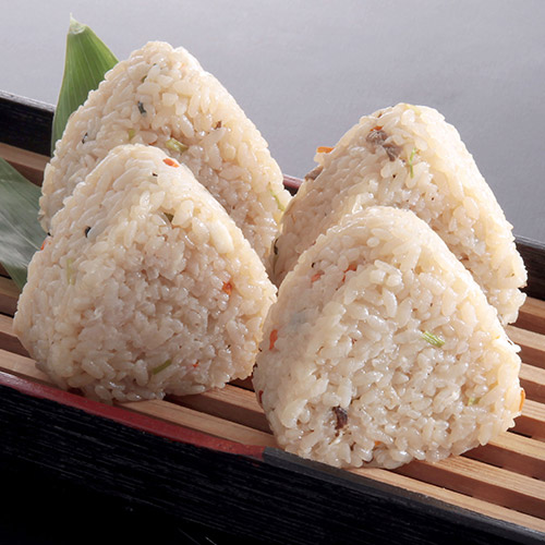 九州おにぎり倶楽部（みつせ鶏・鯛めし・すき焼きおにぎり）